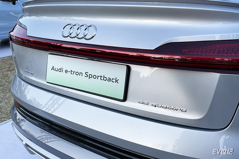 采用溜背式造型 奥迪e-tron Sportback实车亮相