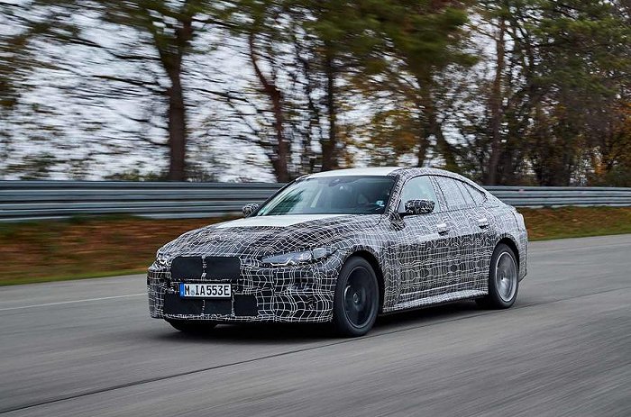 宝马i4将在第三季度投产 特斯拉Model 3P劲敌来了