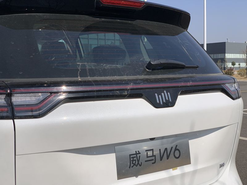 第三款纯电动汽车 威马W6将于3月预售